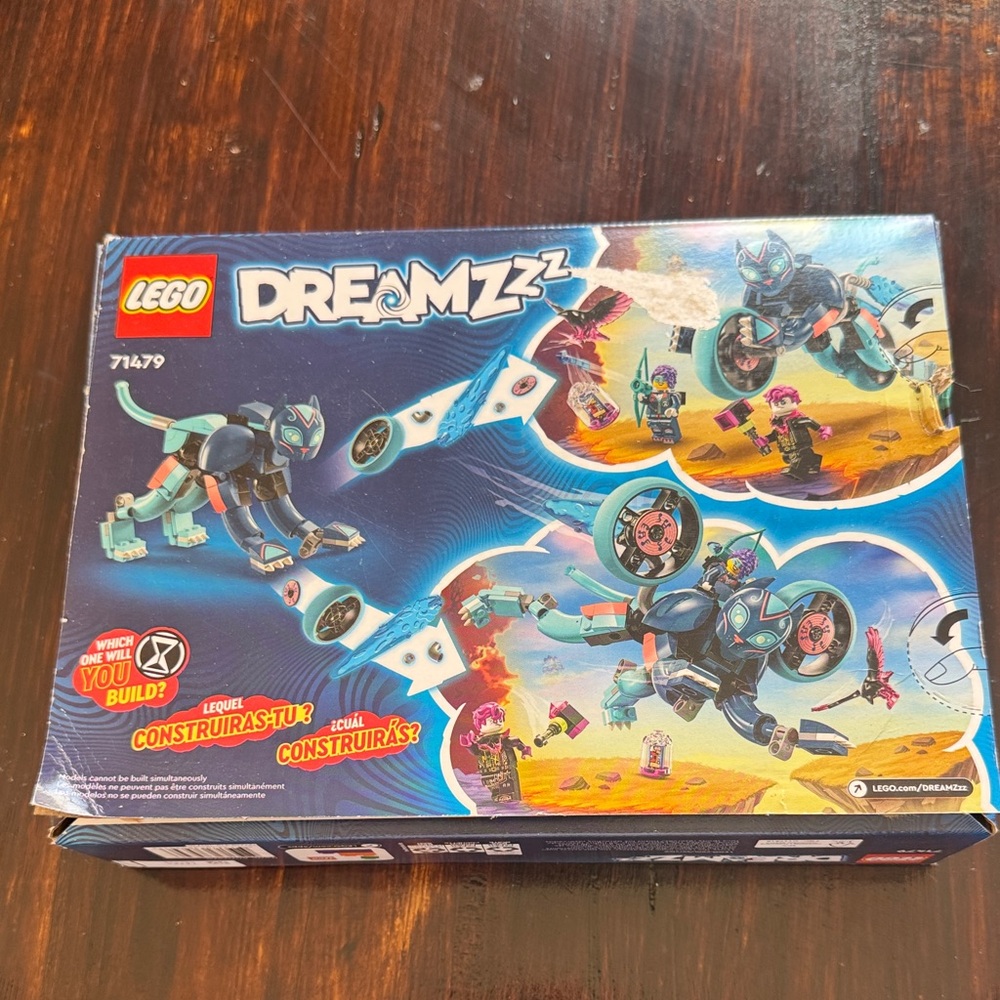 LEGO DREAMZzz Blue and White Adventure Set